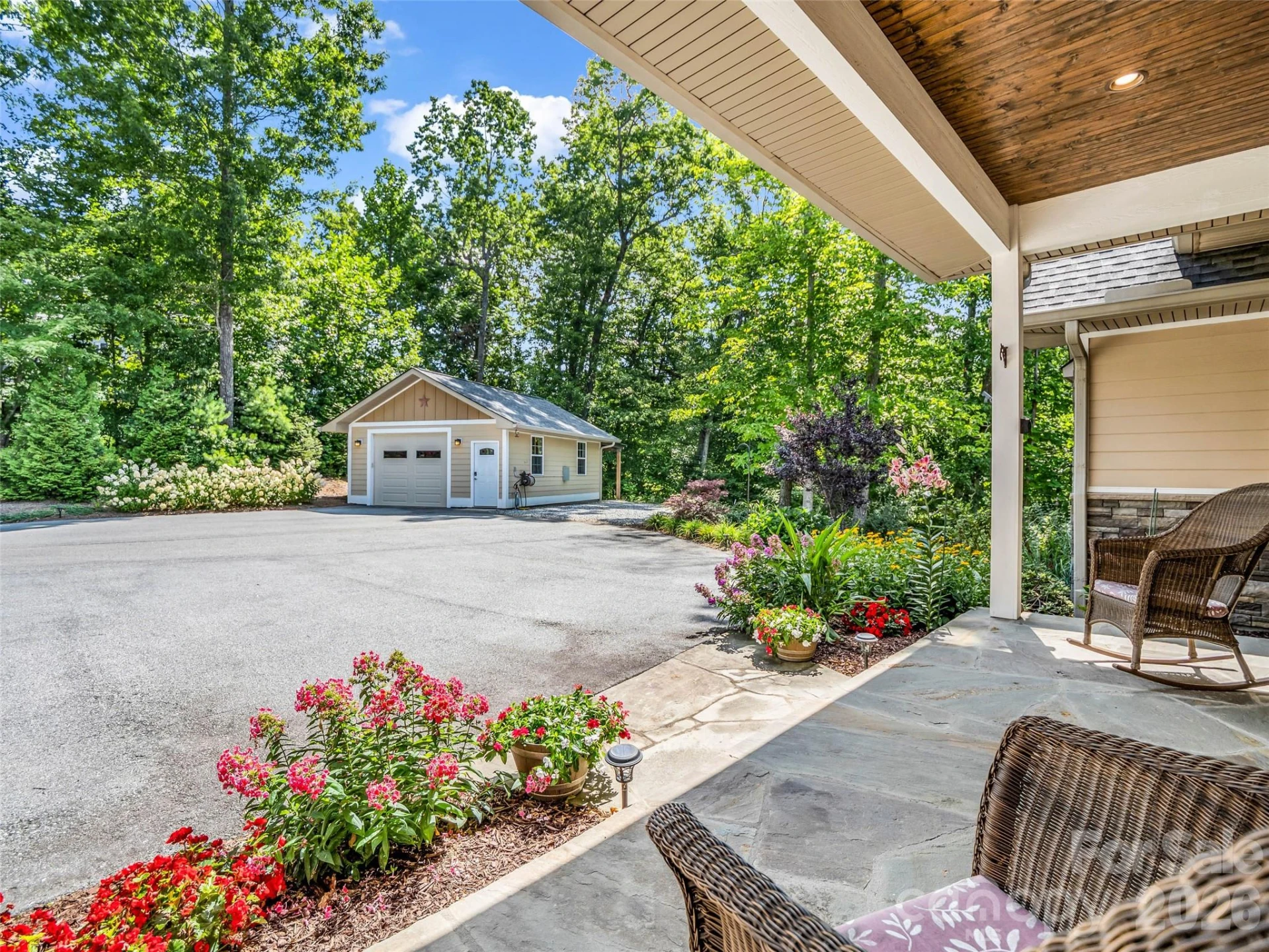 930 Big Raven Lane - Photo 10