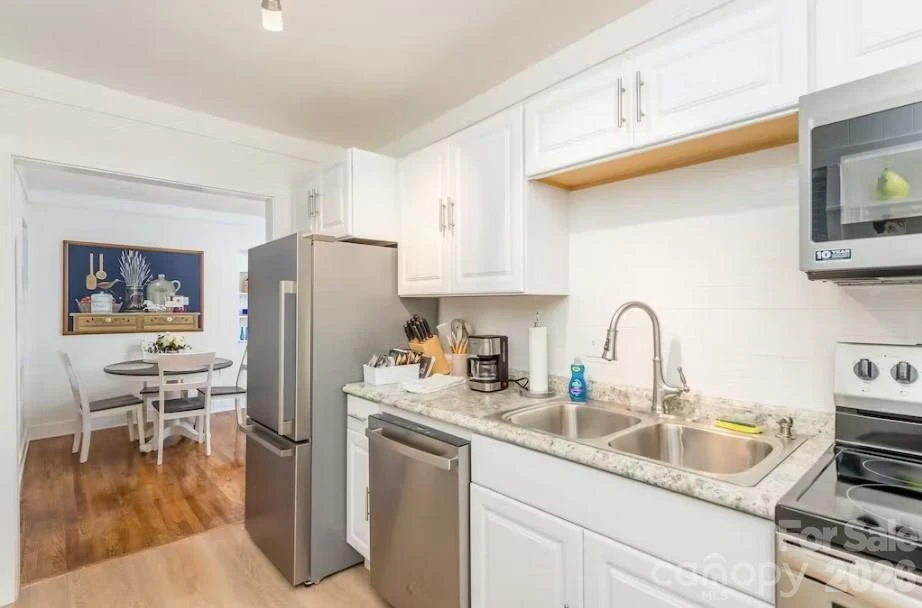 1150 W Blue Ridge Road - Photo 4
