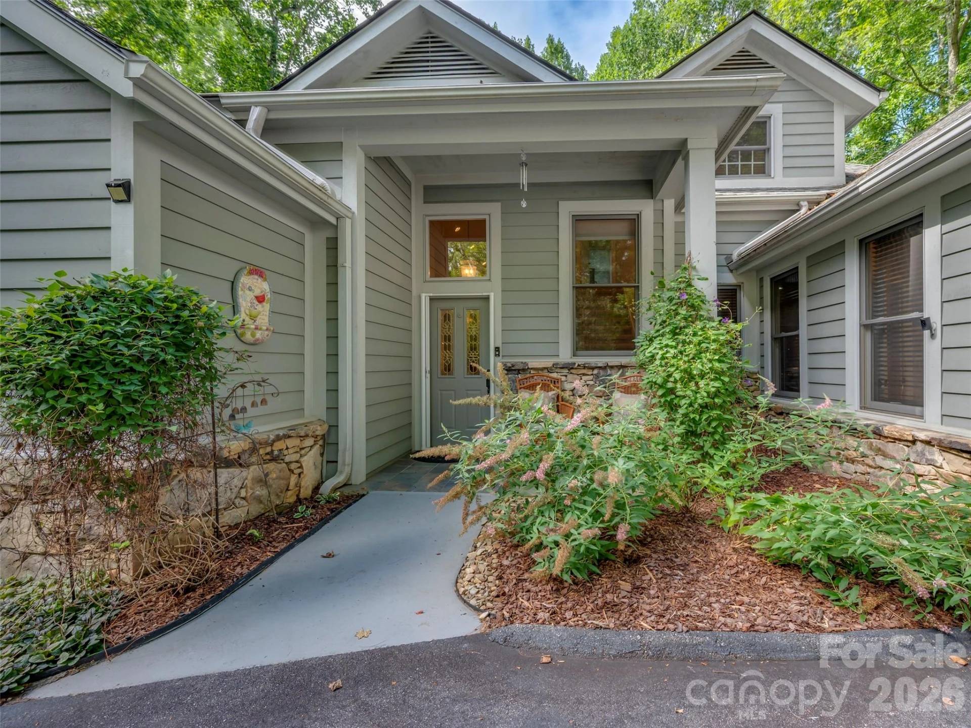104 Little Cherokee Ridge - Photo 2