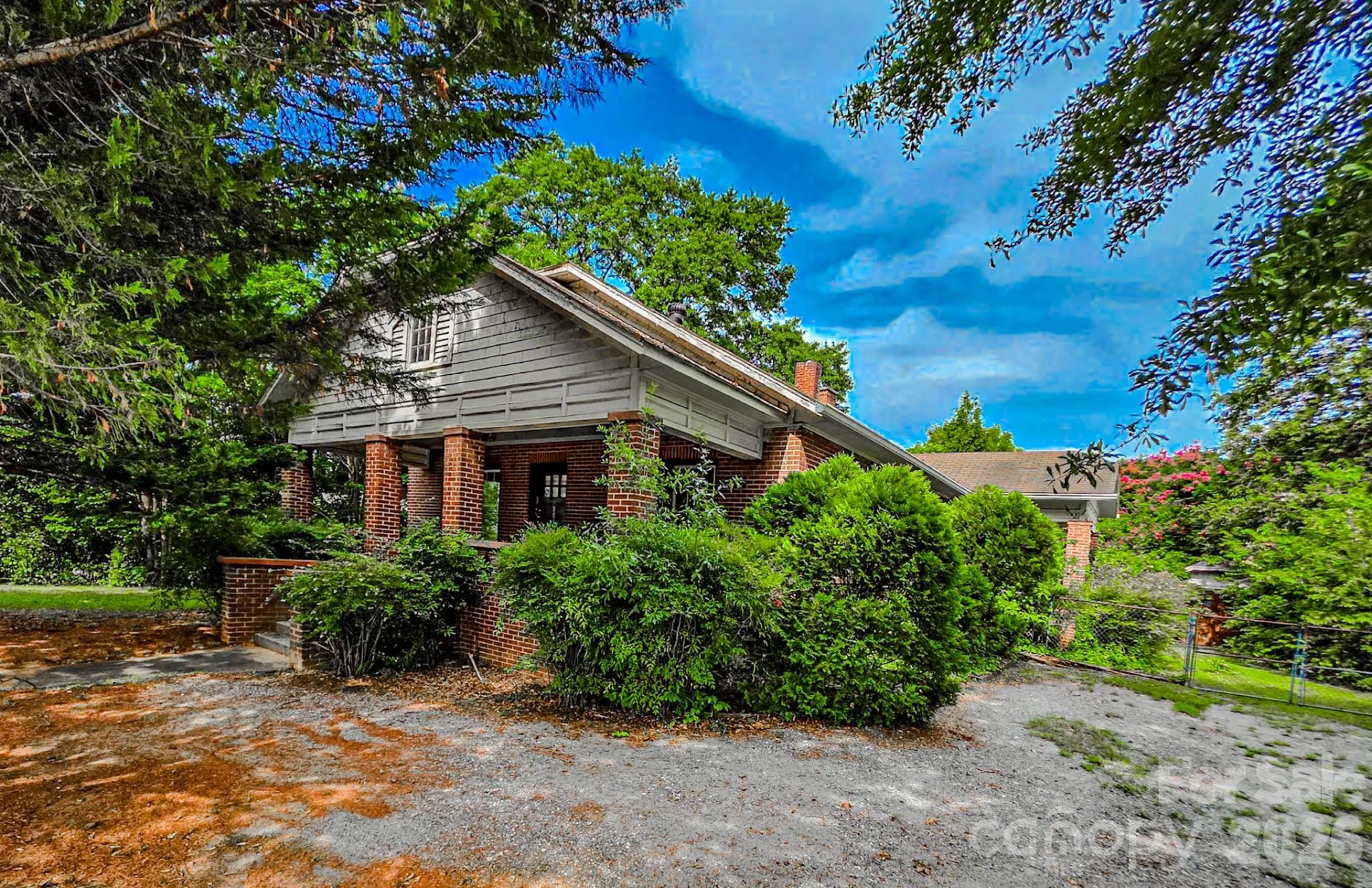 154 S Broadway Street - Photo 3