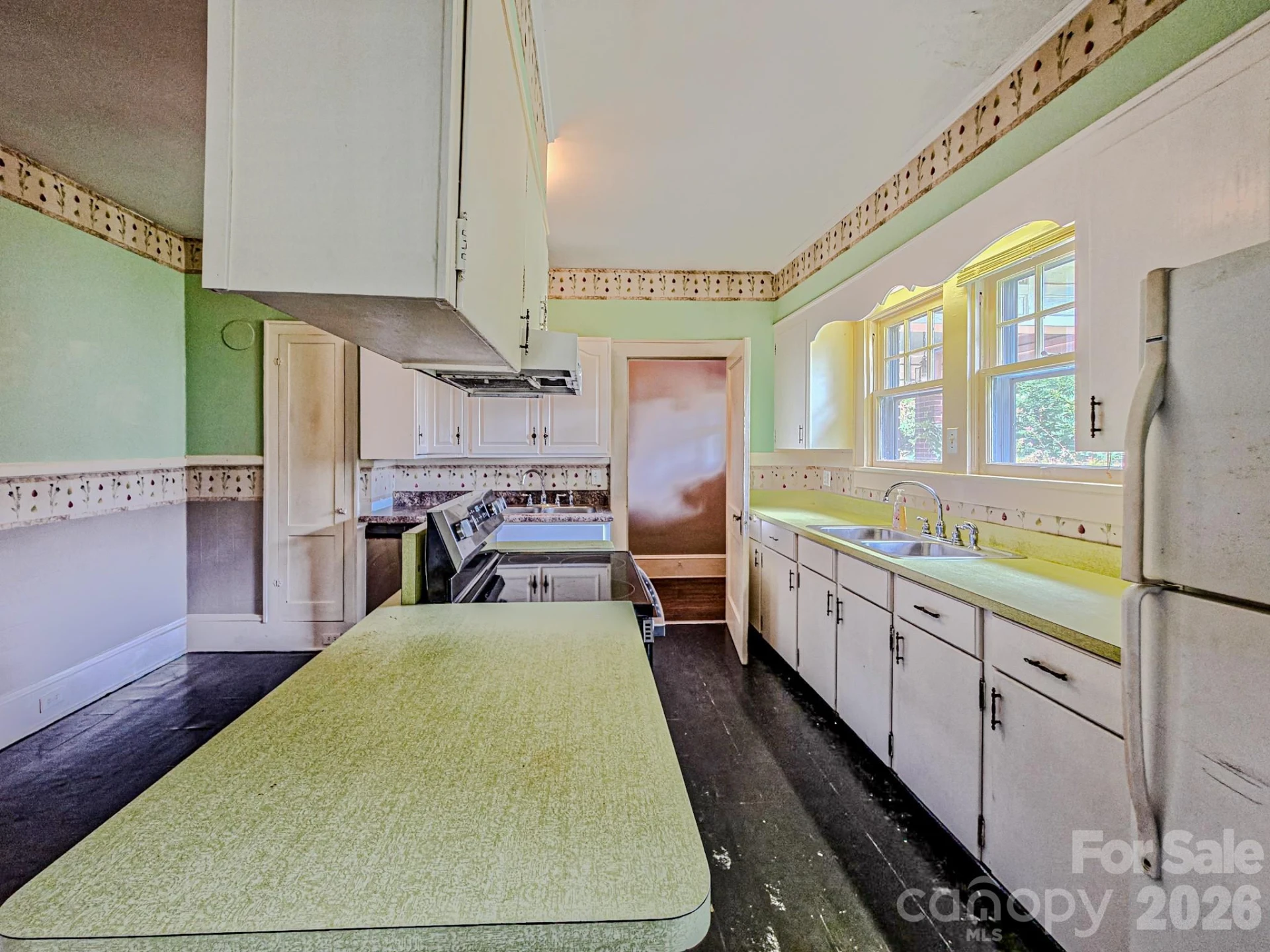 154 S Broadway Street - Photo 11