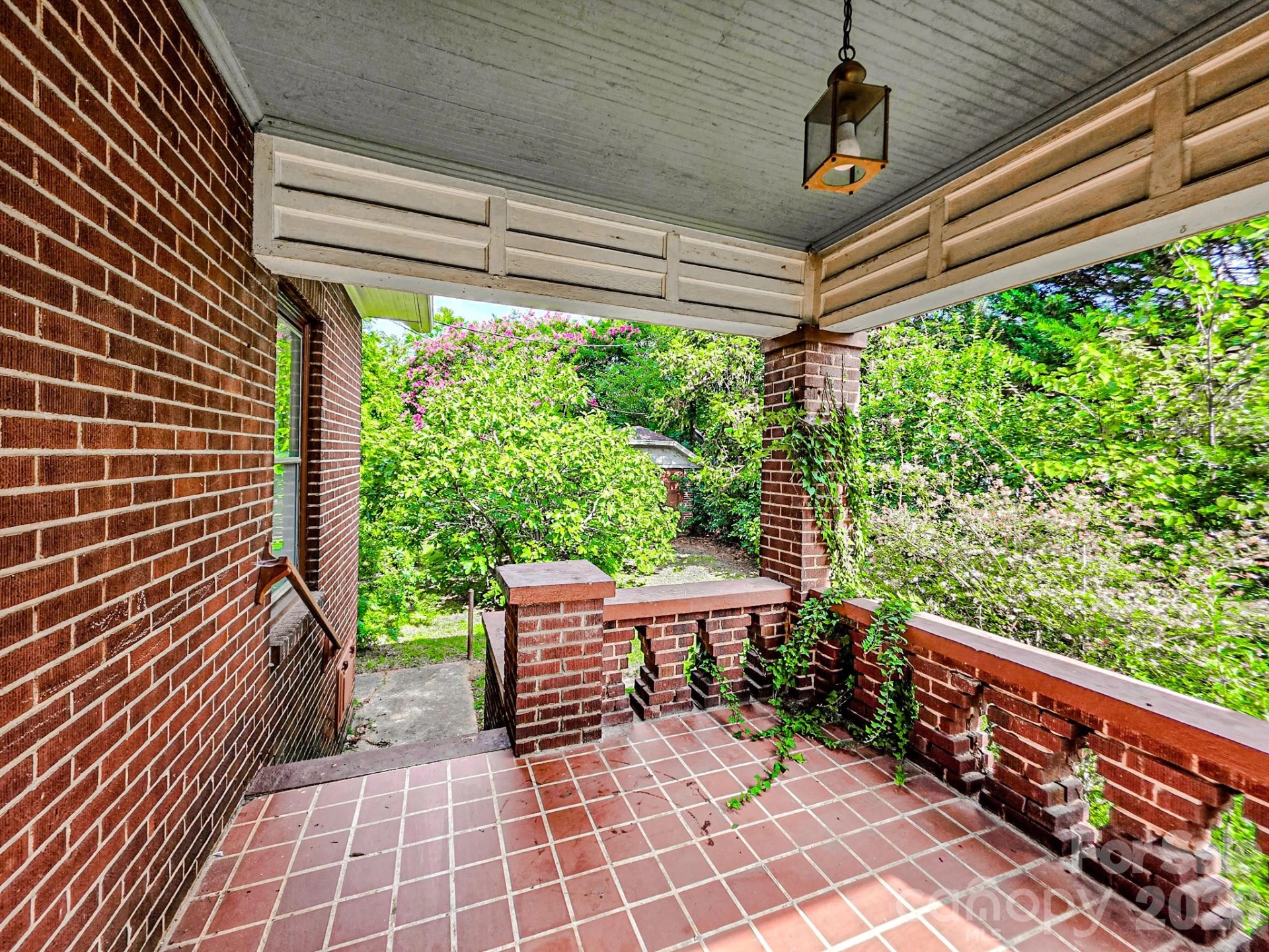 154 S Broadway Street - Photo 15