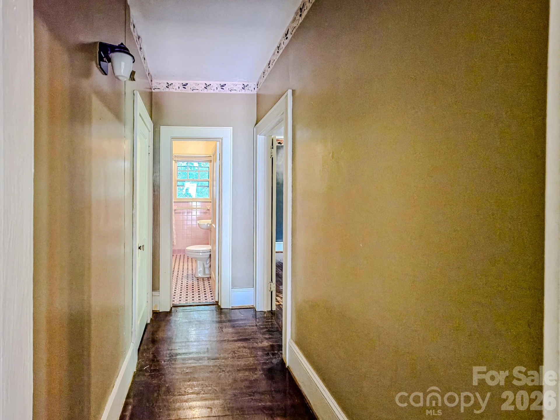 154 S Broadway Street - Photo 17