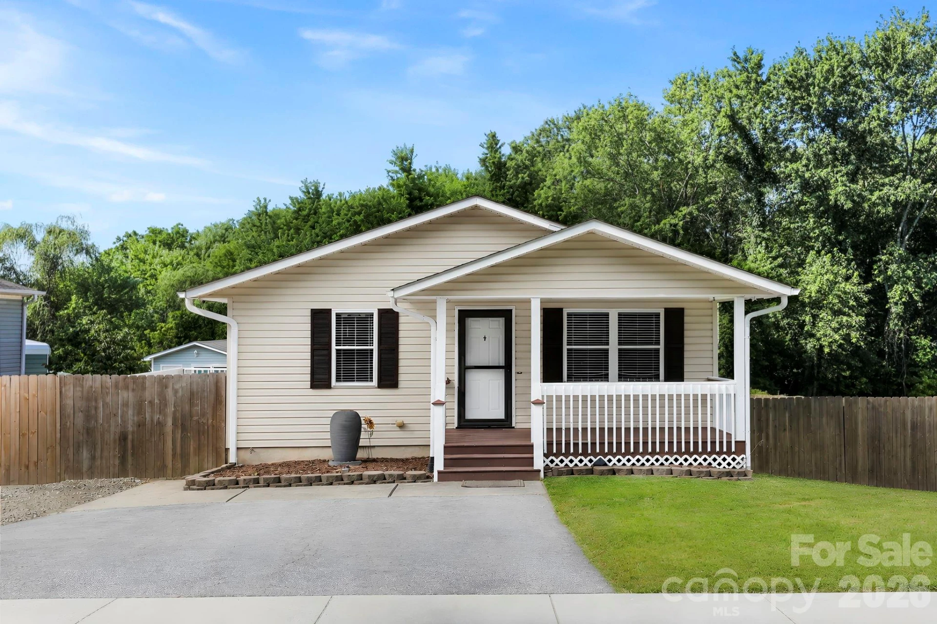 51 Kay Thomas Drive - Photo 2