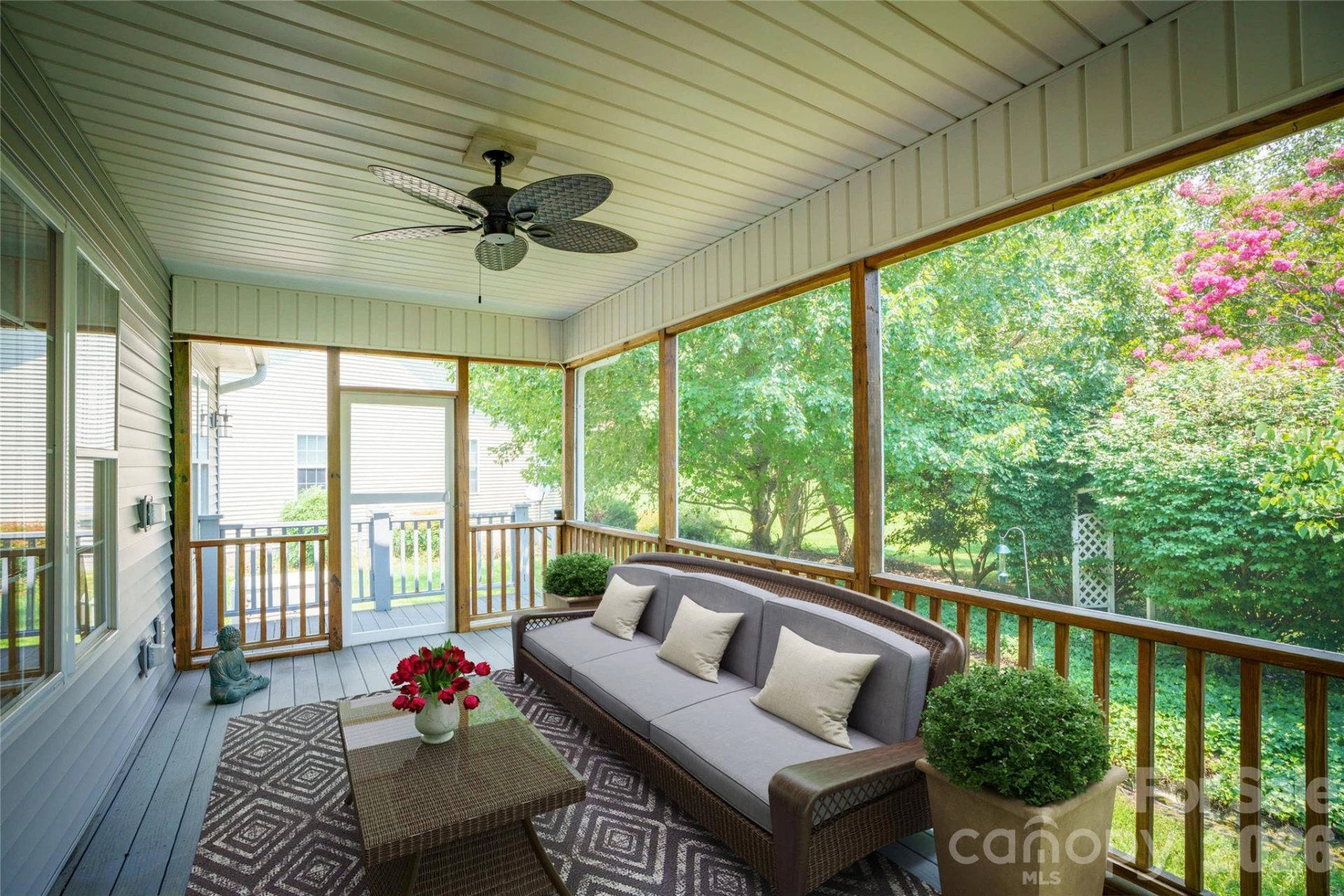 14 Waterbury Court - Photo 2