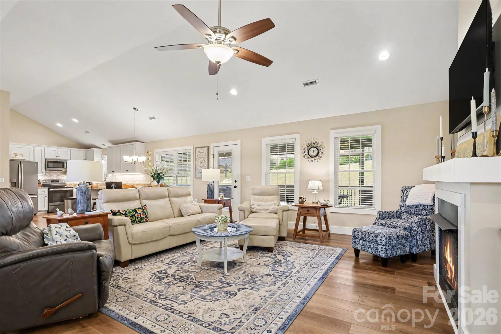 105 Kingston Place - Photo 8