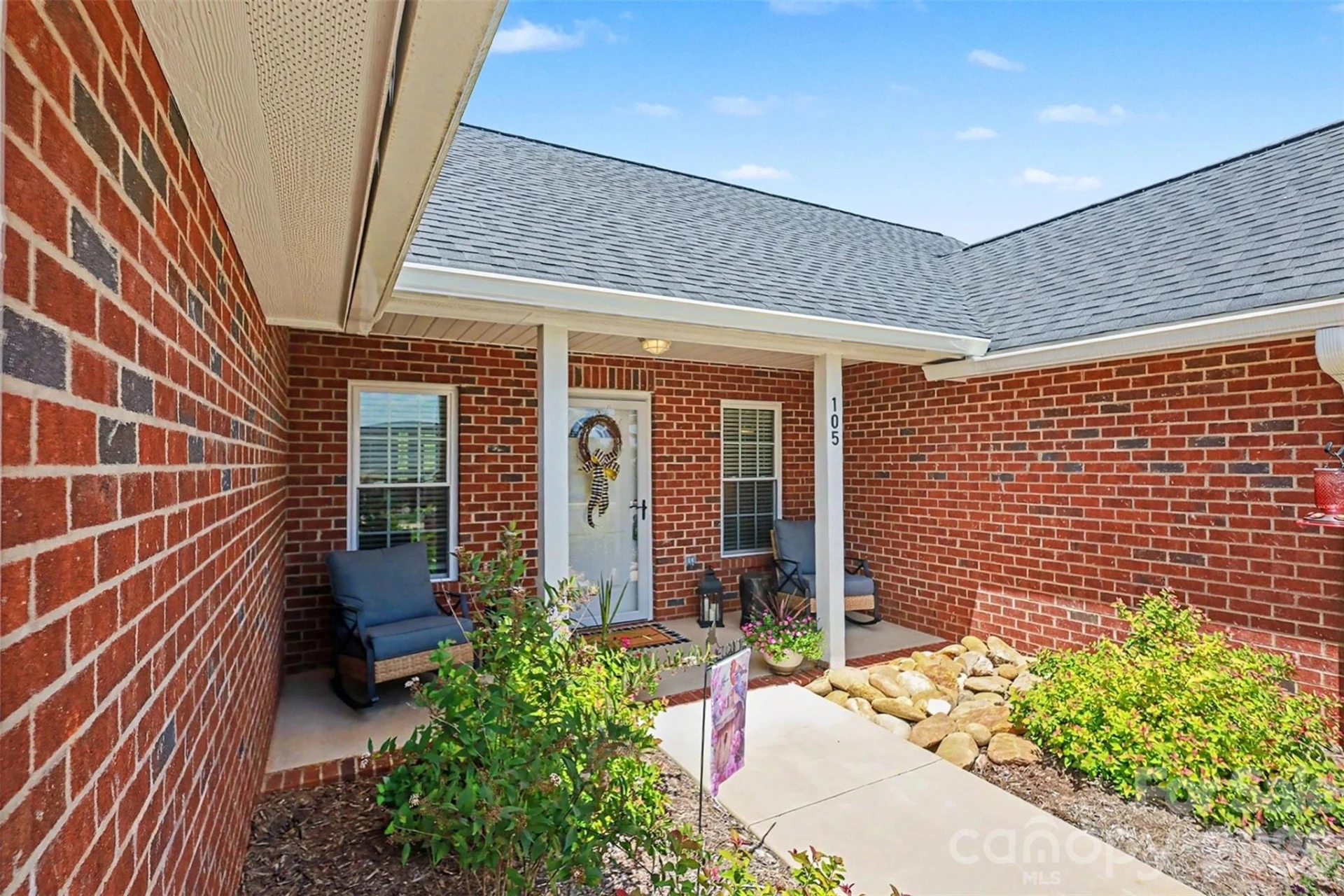 105 Kingston Place - Photo 4