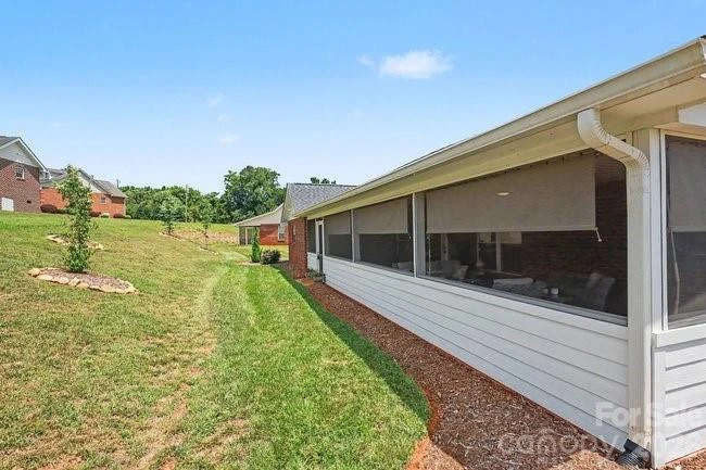 105 Kingston Place - Photo 29