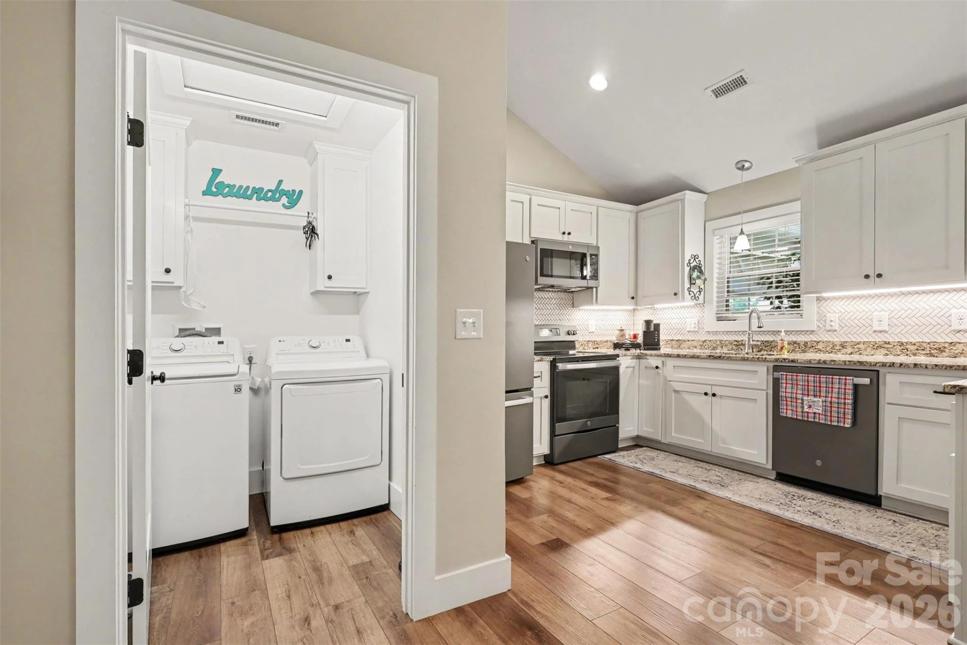 105 Kingston Place - Photo 13