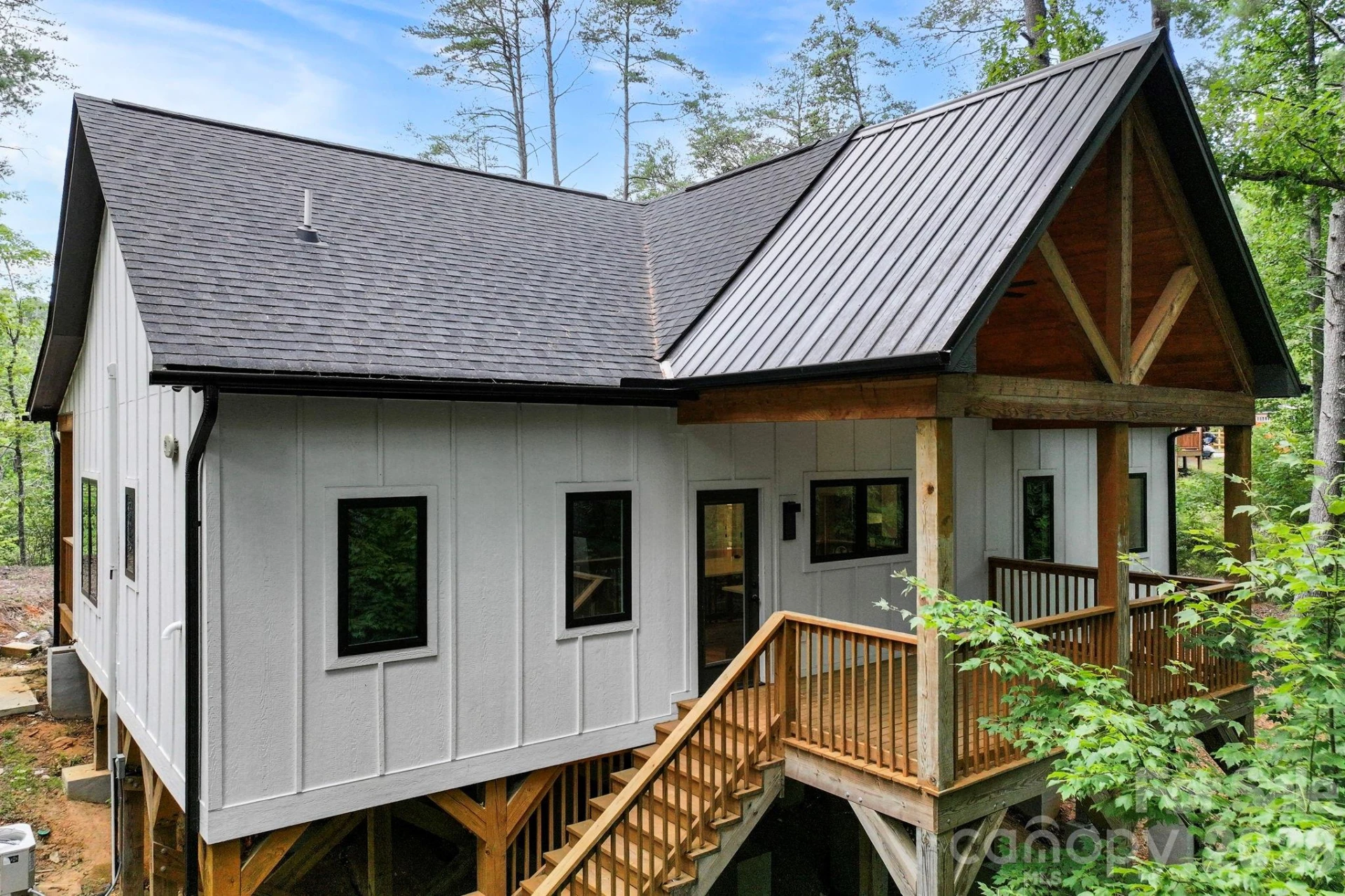 338 Hawks Terrace - Photo 5