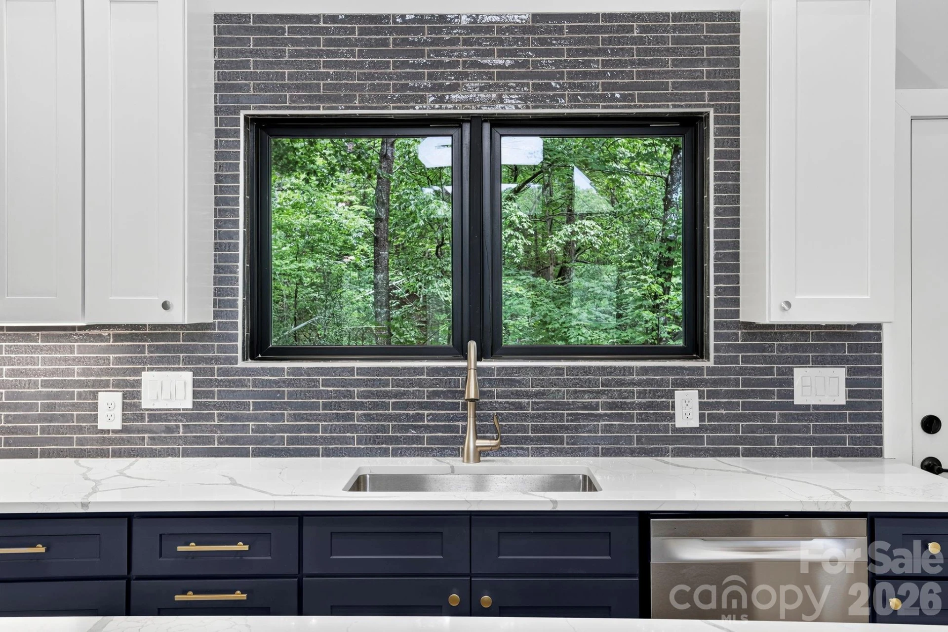 338 Hawks Terrace - Photo 18