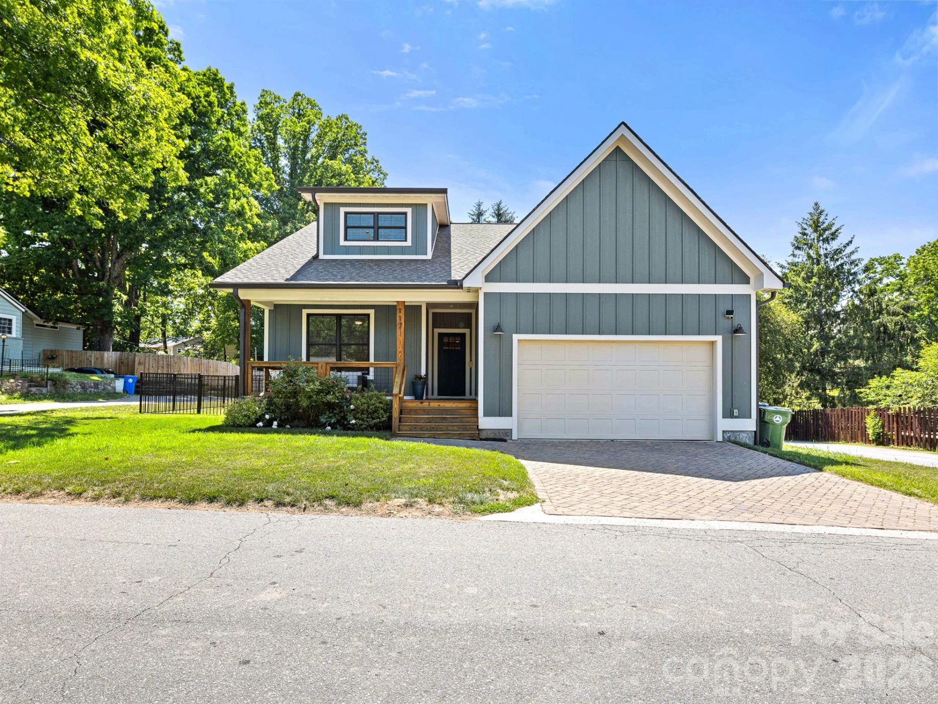 117 Dangerfield Court - Photo 2