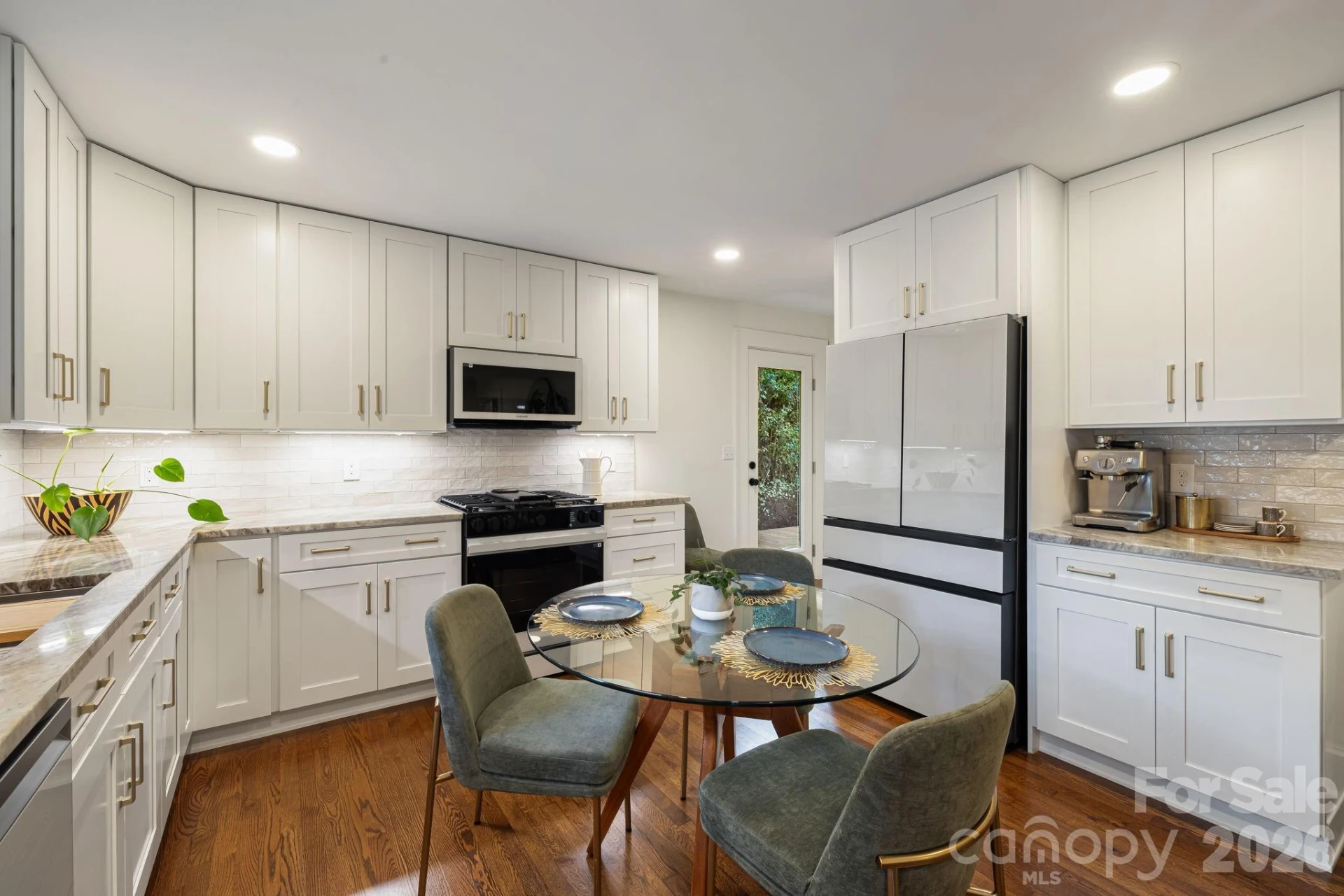 107 Beverly Road - Photo 7