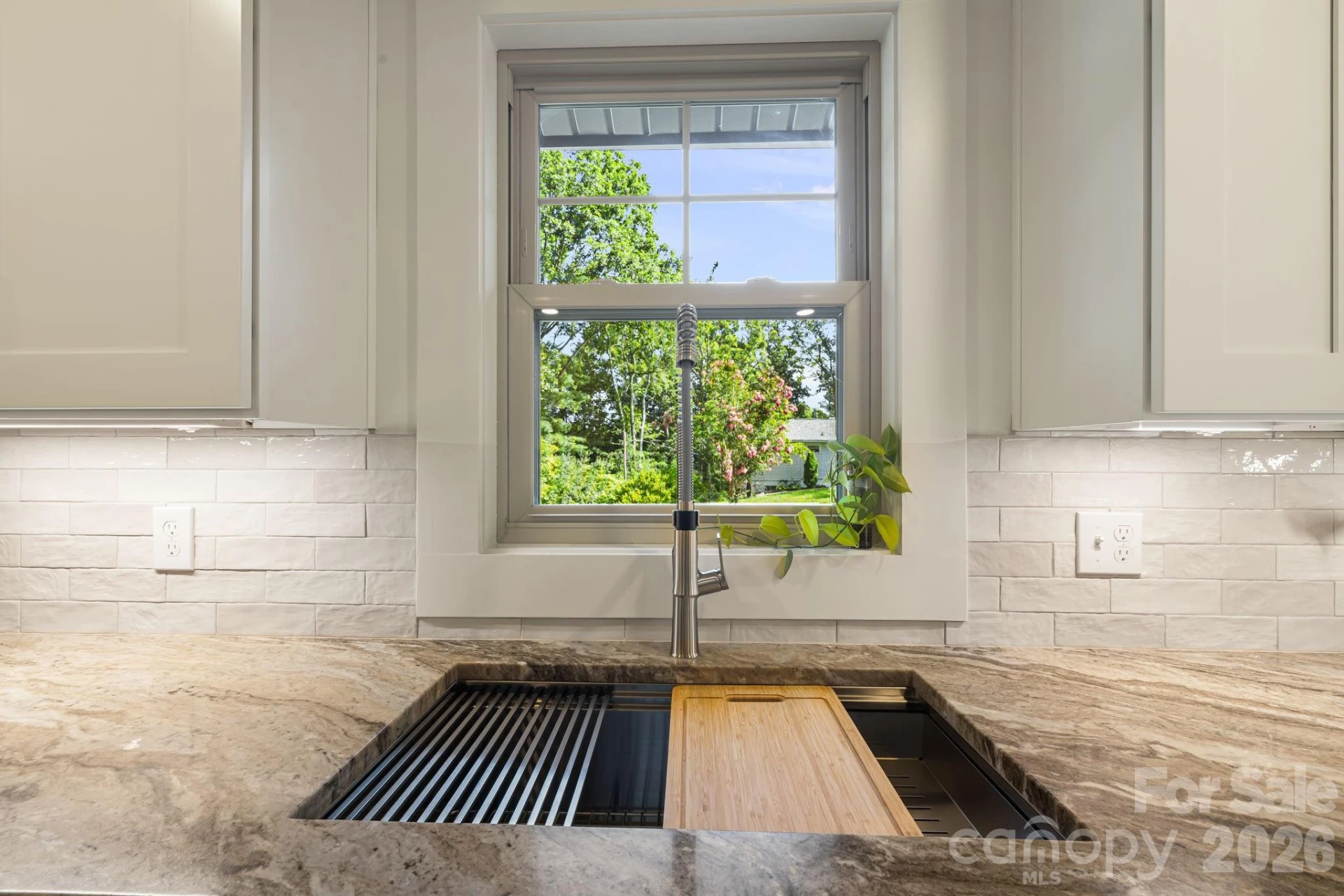 107 Beverly Road - Photo 9