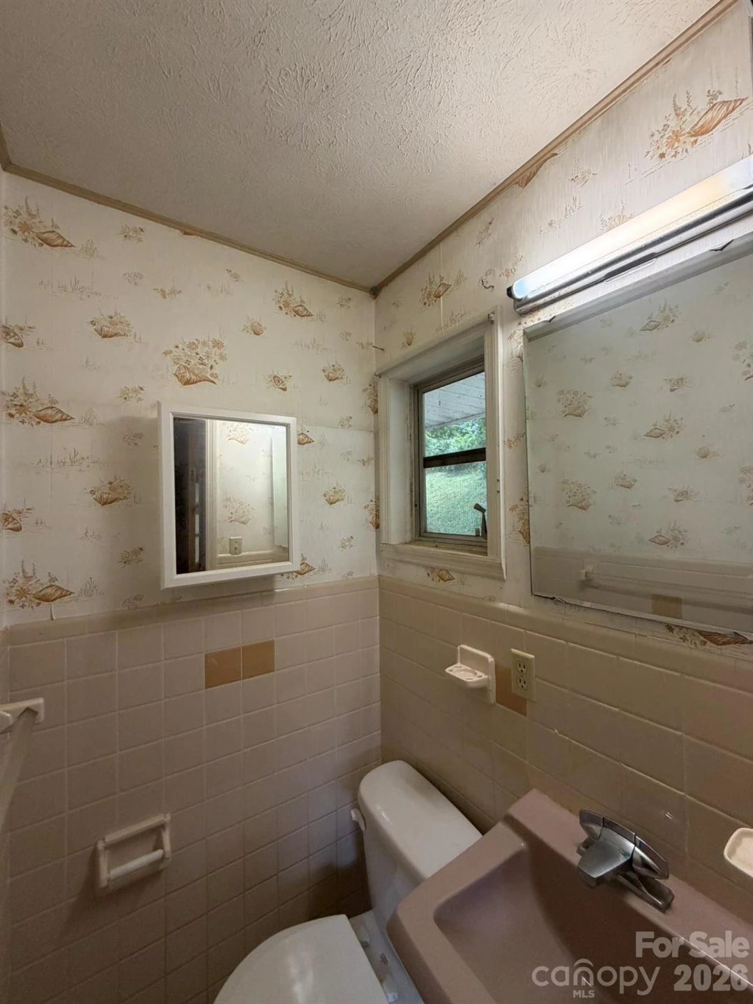 142 Avondale Road - Photo 11