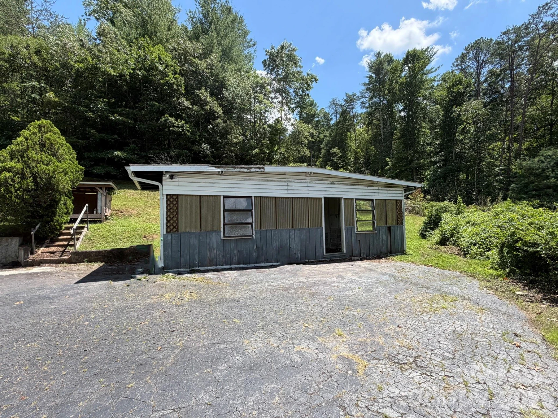 142 Avondale Road - Photo 20
