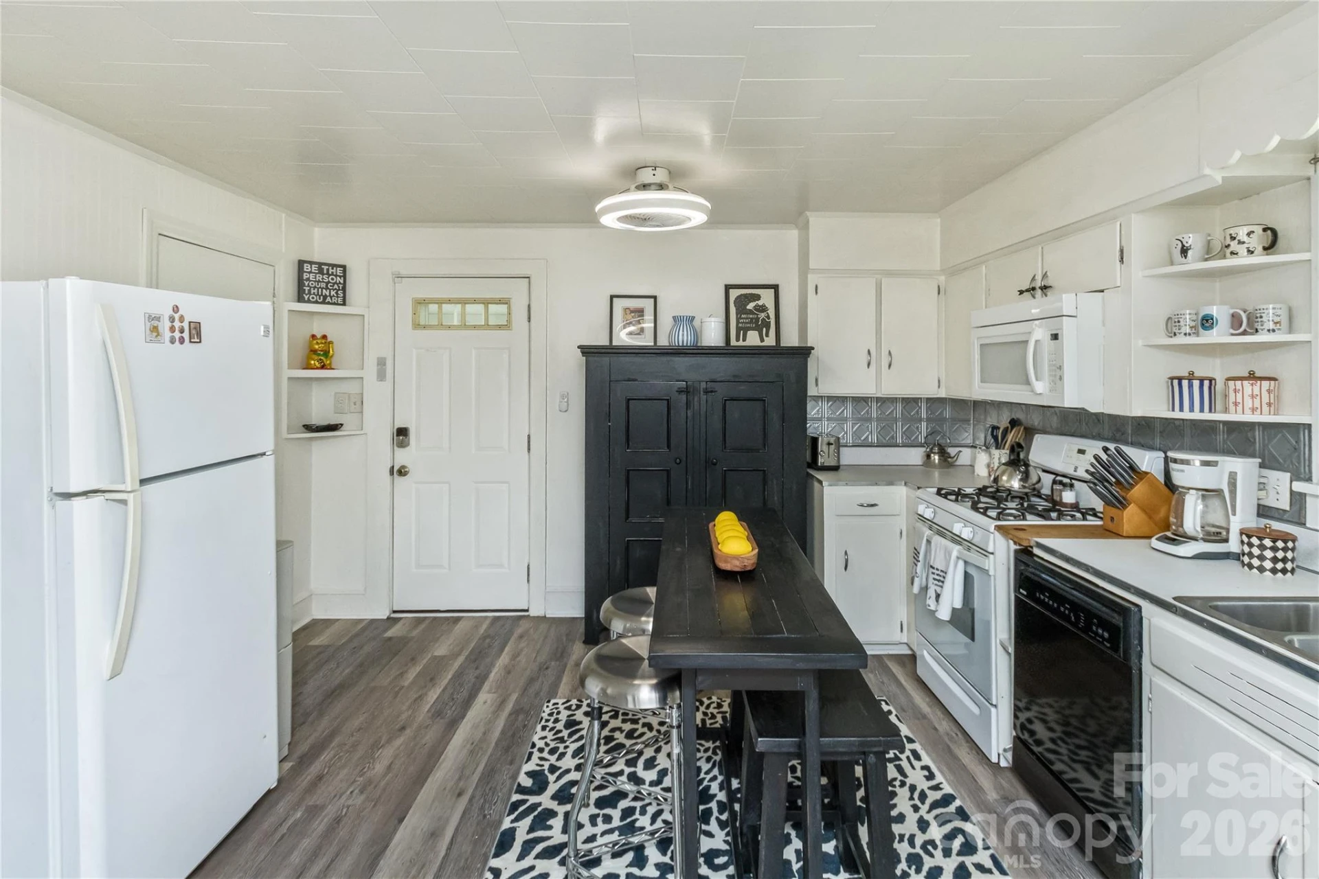 20 Cottage Street - Photo 11