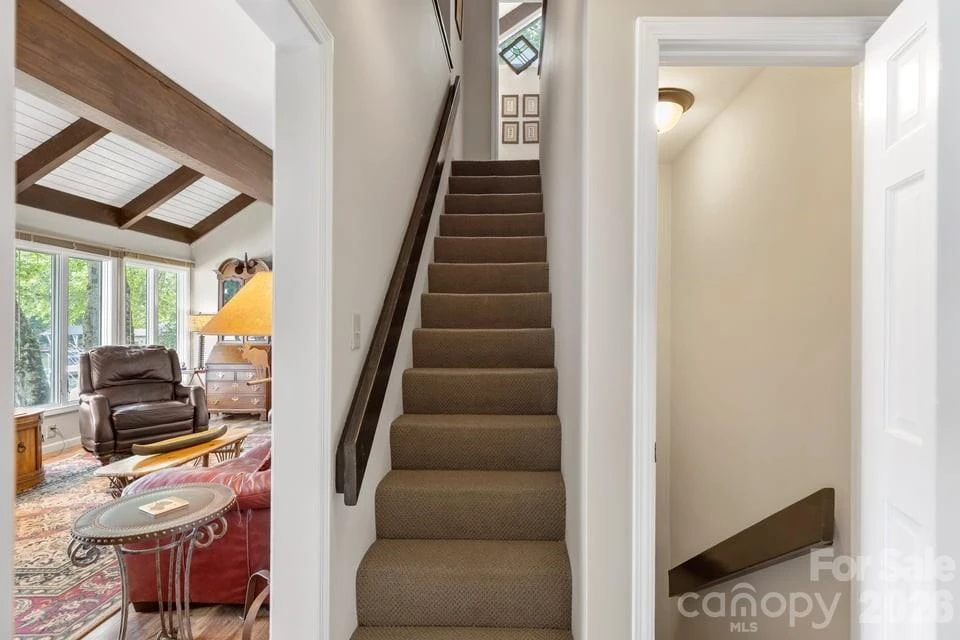 82 Innsbrook Drive - Photo 19