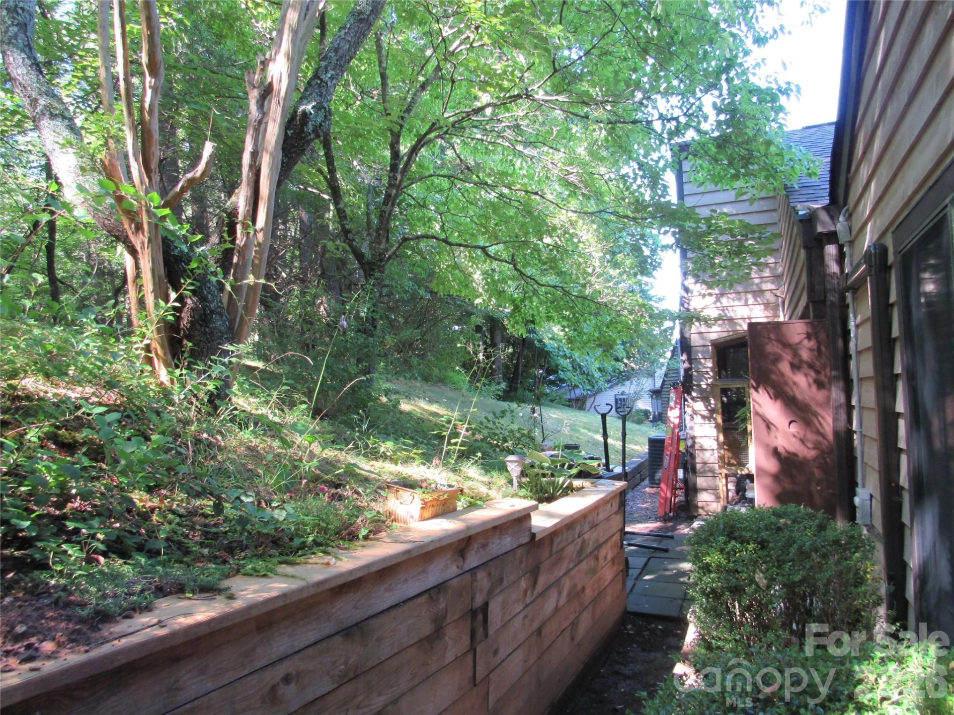 6 Woodlands Drive - Photo 3