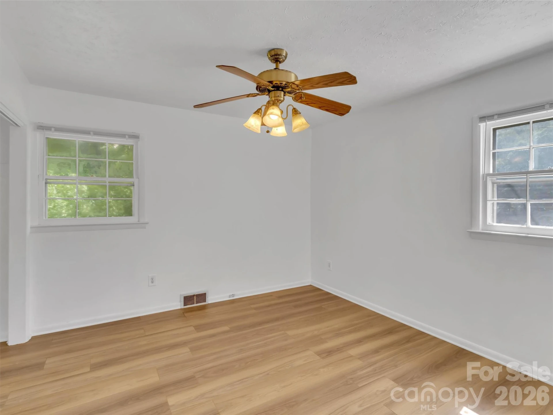 70 Iris Lane - Photo 18