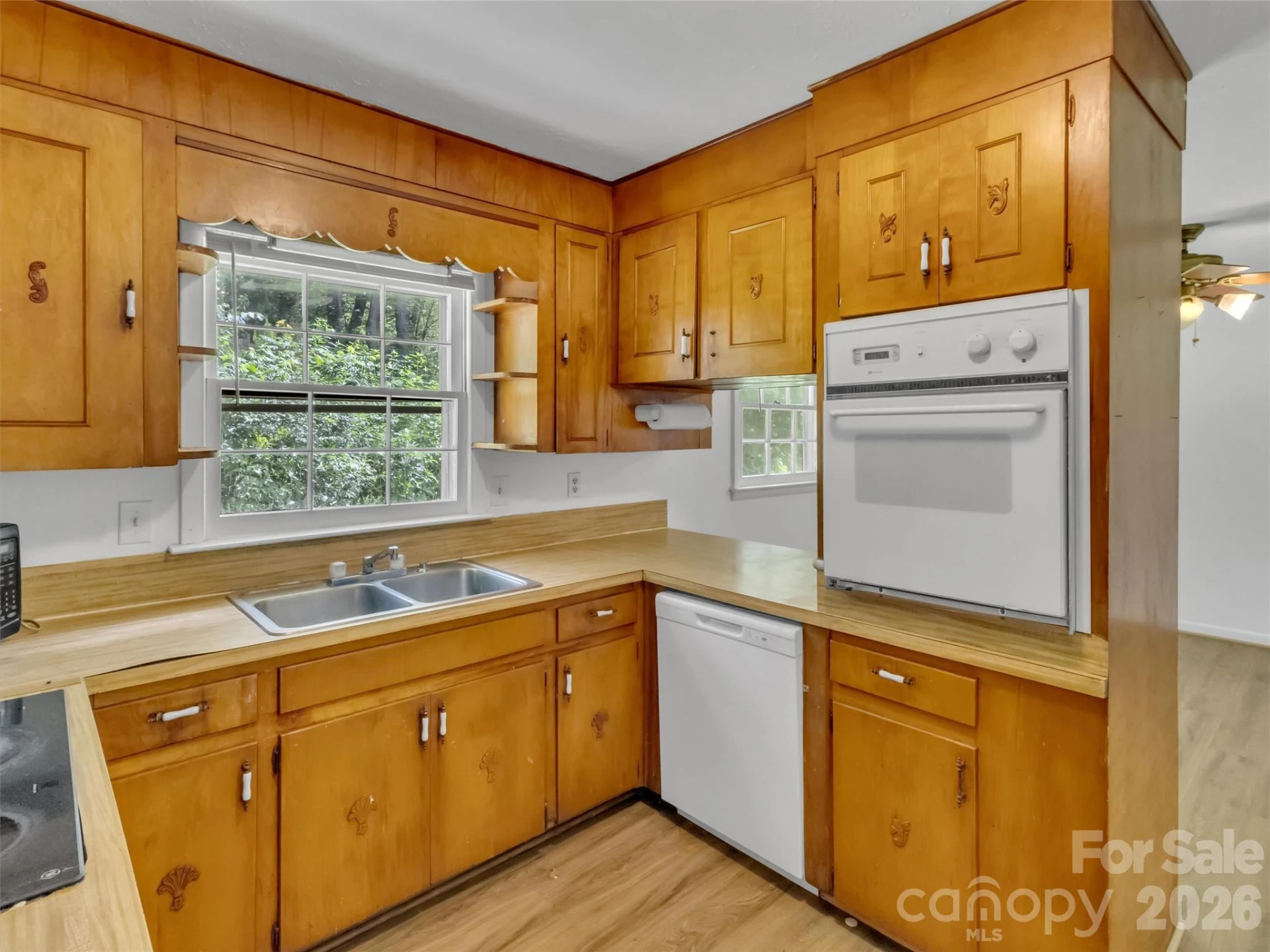 70 Iris Lane - Photo 10