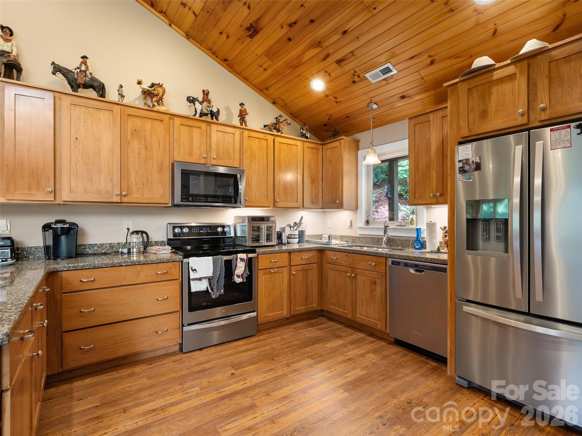 39 Maplewood Drive - Photo 11