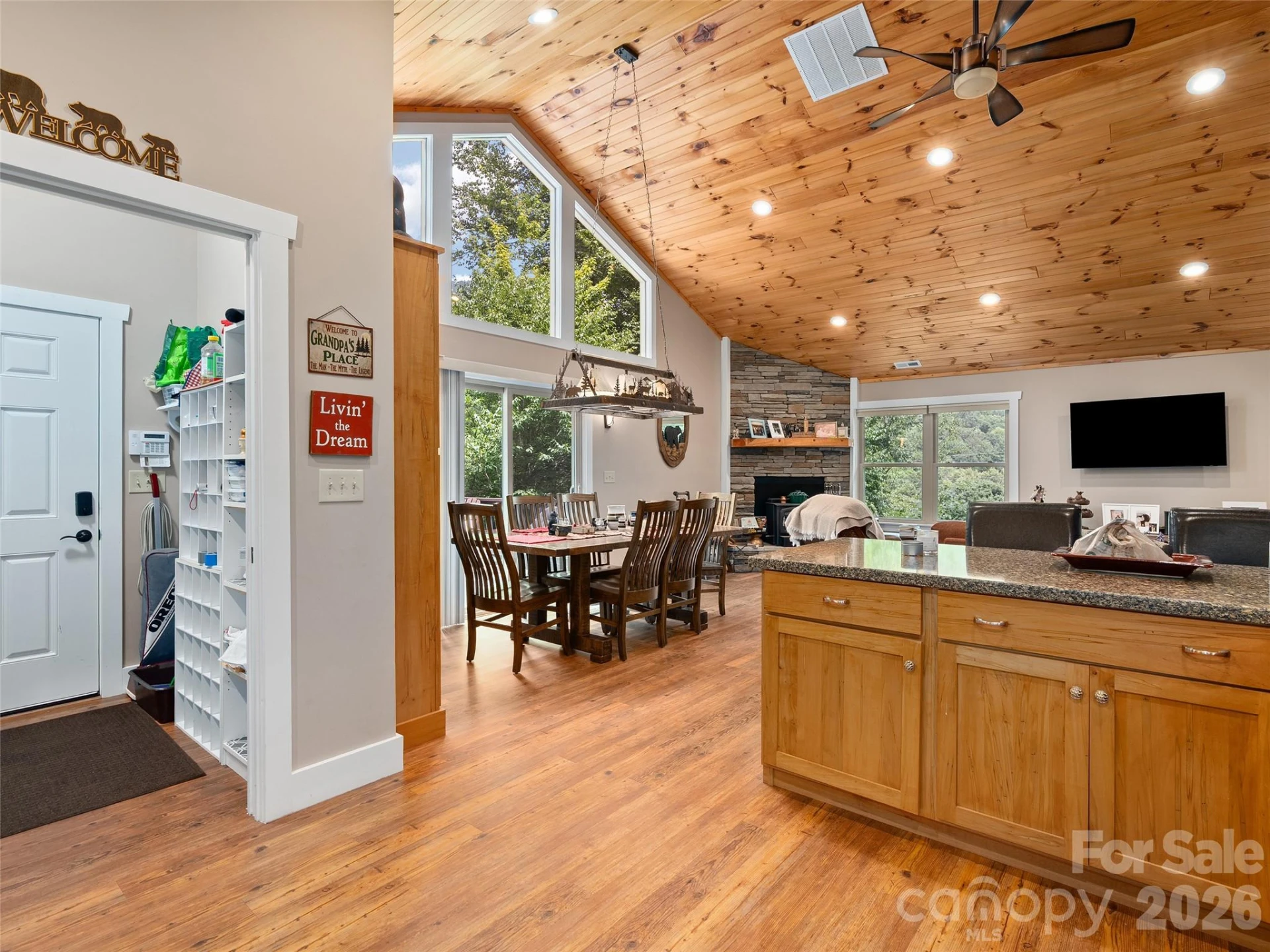 39 Maplewood Drive - Photo 13