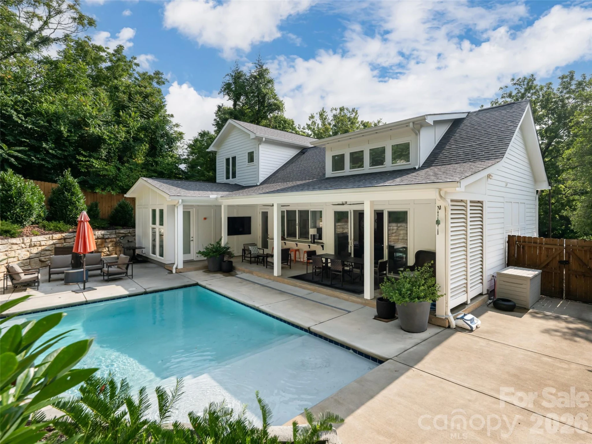 289 Waynesville Avenue - Photo 3