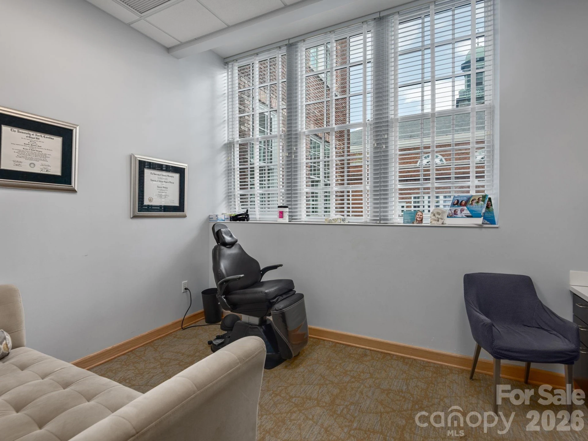 4 Vanderbilt Park Drive - Photo 11