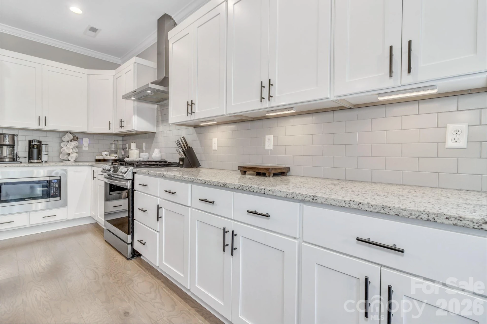136 Ellis Lane - Photo 10