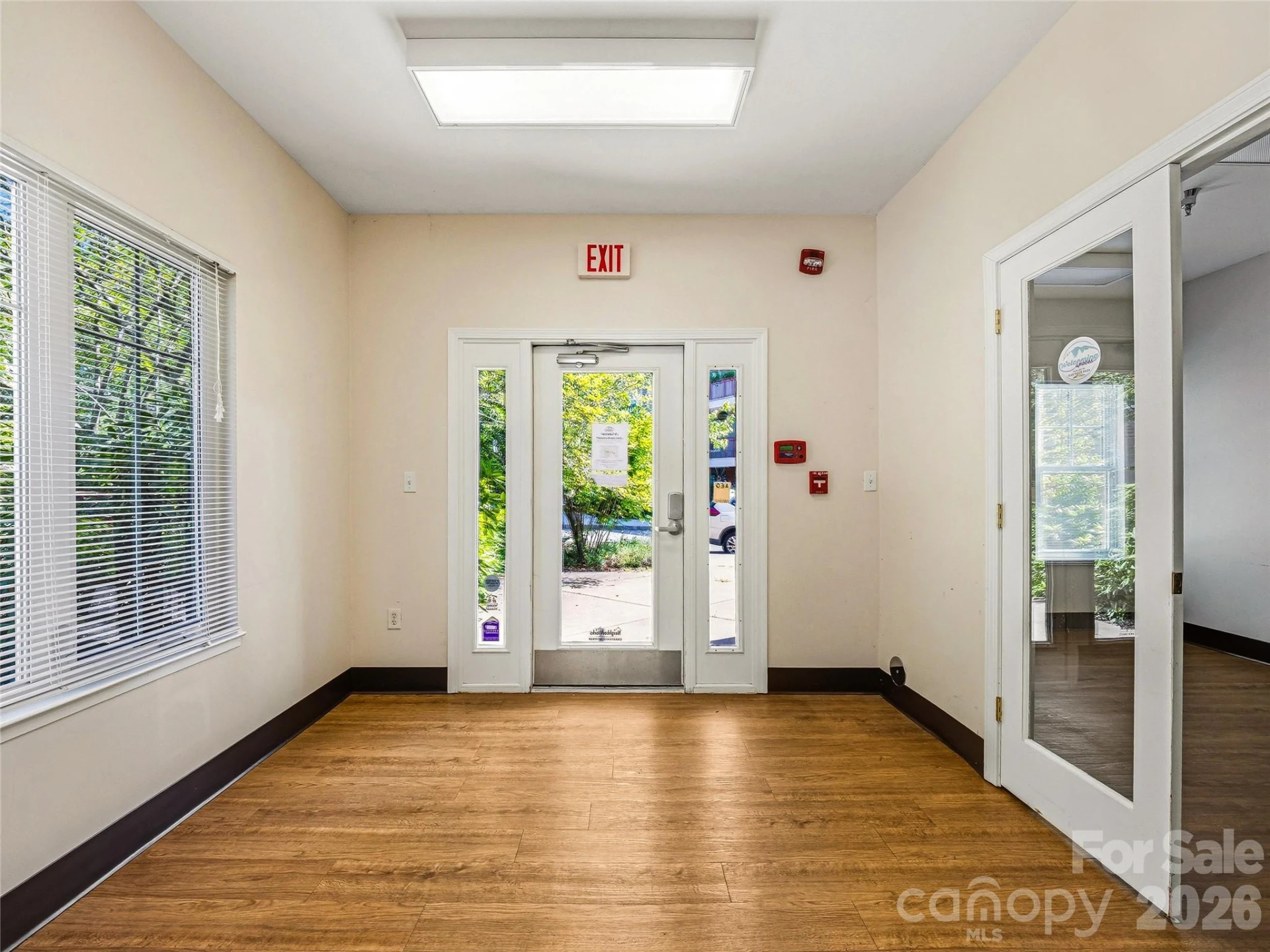 64 Clingman Avenue #101 - Photo 18