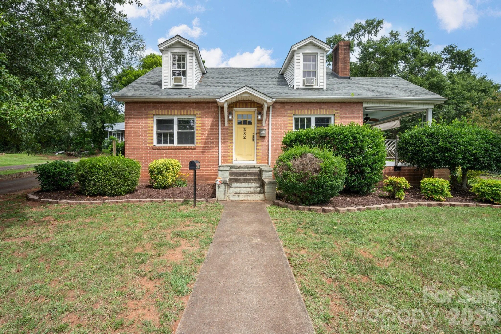 232 Maple Street