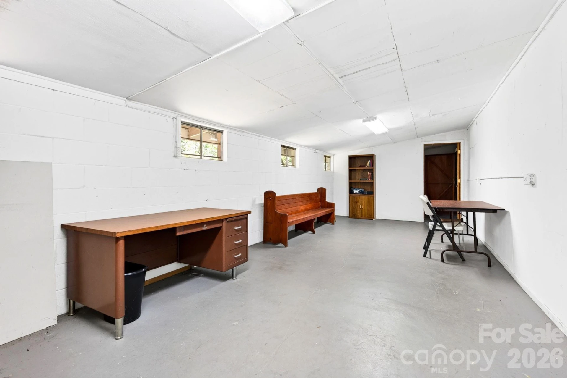 475 Deaverview Road - Photo 13