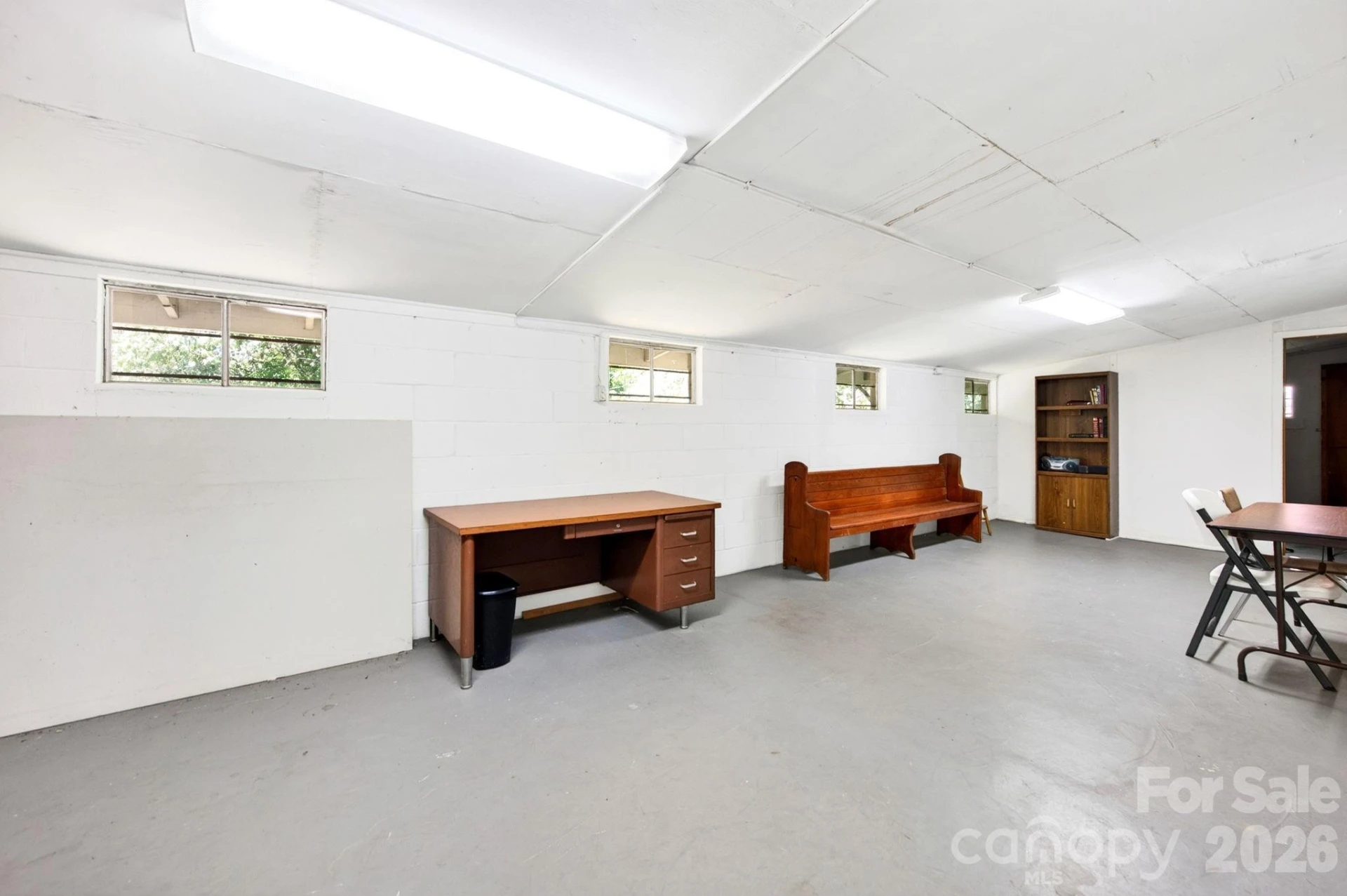 475 Deaverview Road - Photo 14