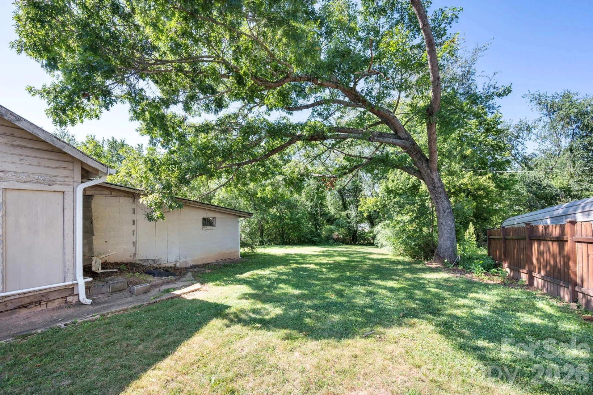 475 Deaverview Road - Photo 16