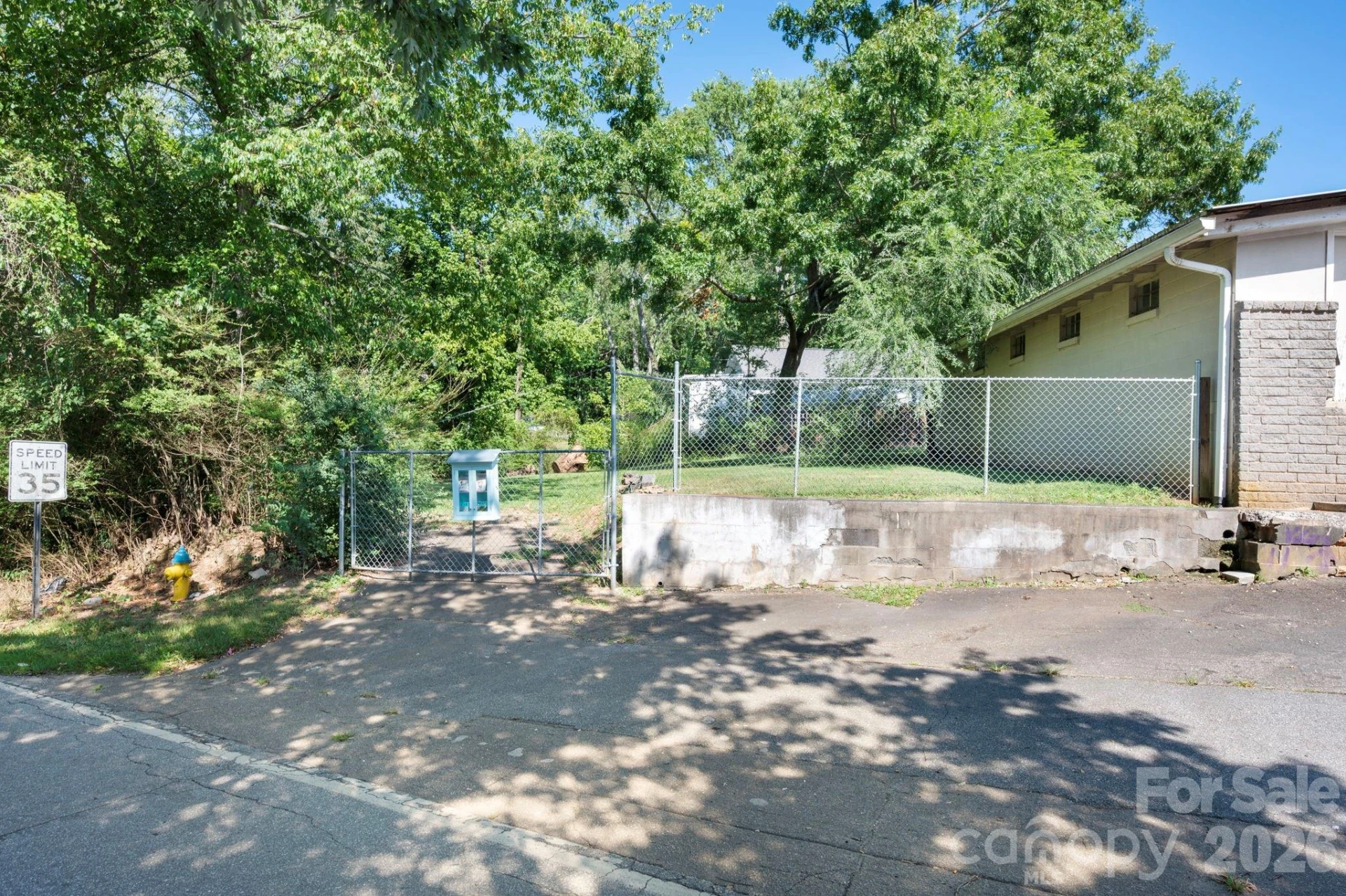 475 Deaverview Road - Photo 21