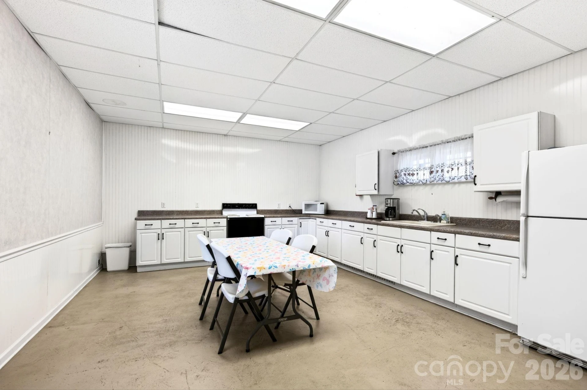 475 Deaverview Road - Photo 7