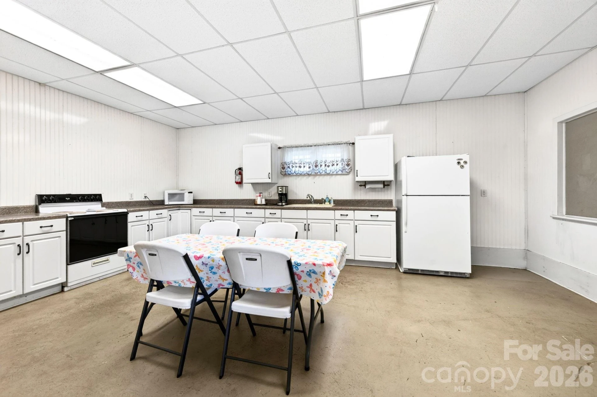 475 Deaverview Road - Photo 8