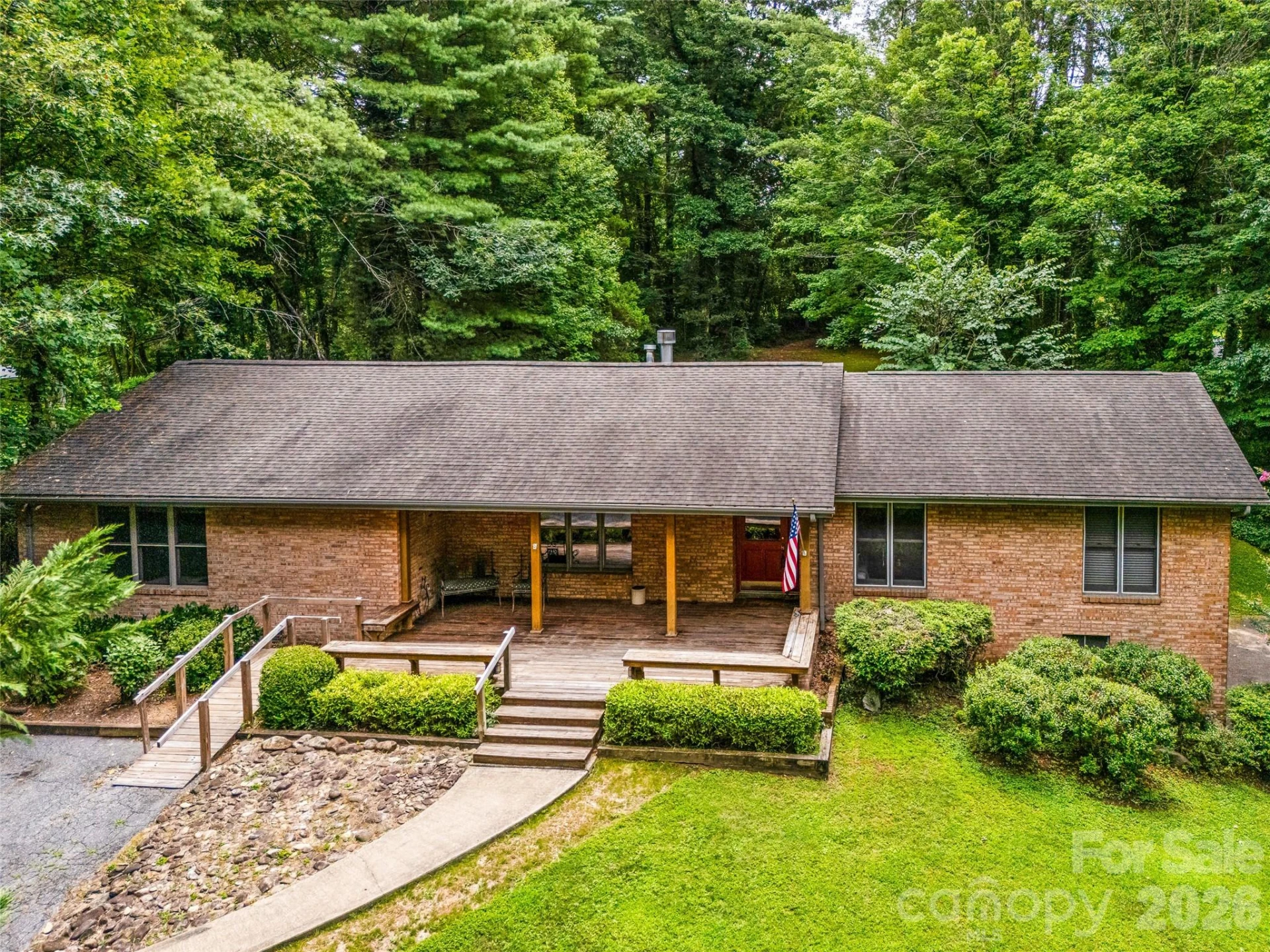 2526 Kanuga Road - Photo 2