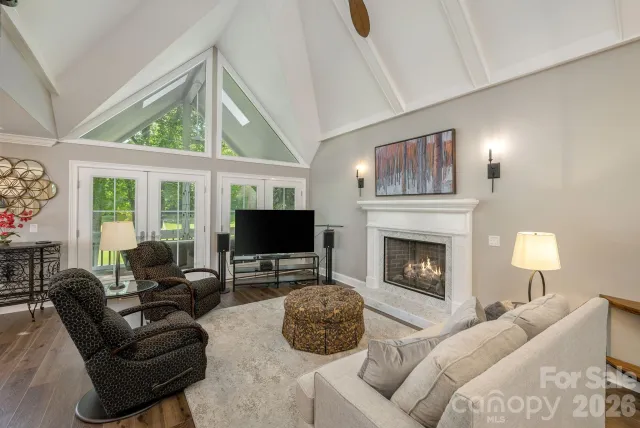 128 Overlook Drive