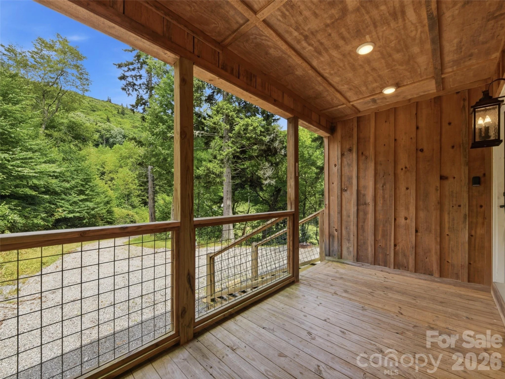 261 Yonah Drive - Photo 4