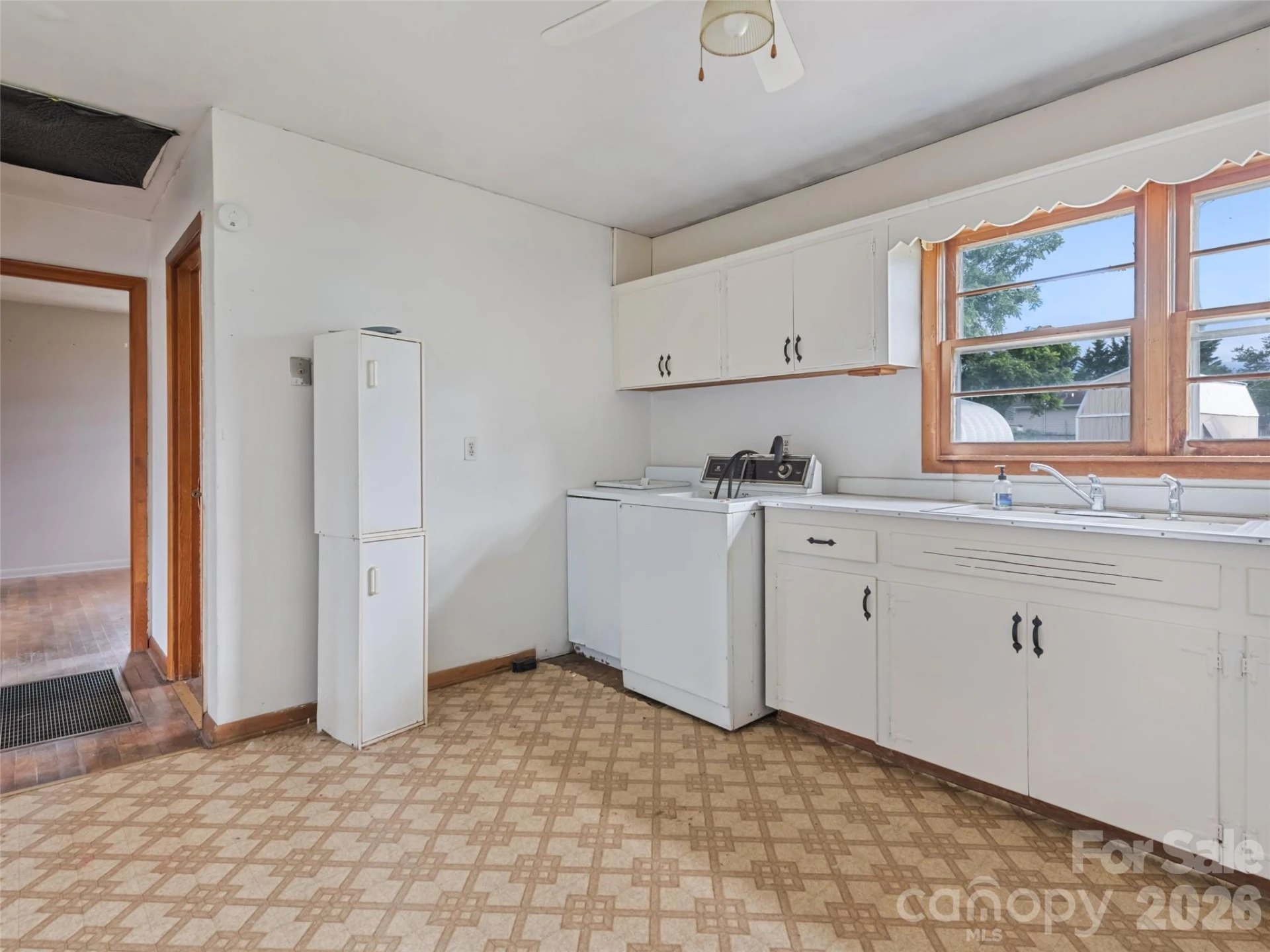 57 Spruce Street - Photo 3