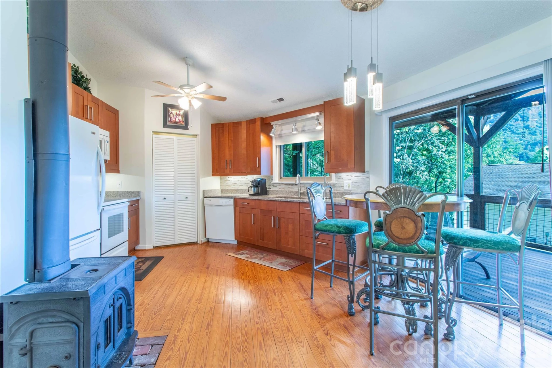 150 Freeman Knolls Drive #6 - Photo 8