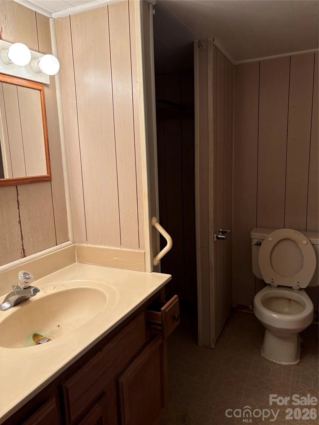 912 Halstead Boulevard #1-8 - Photo 13