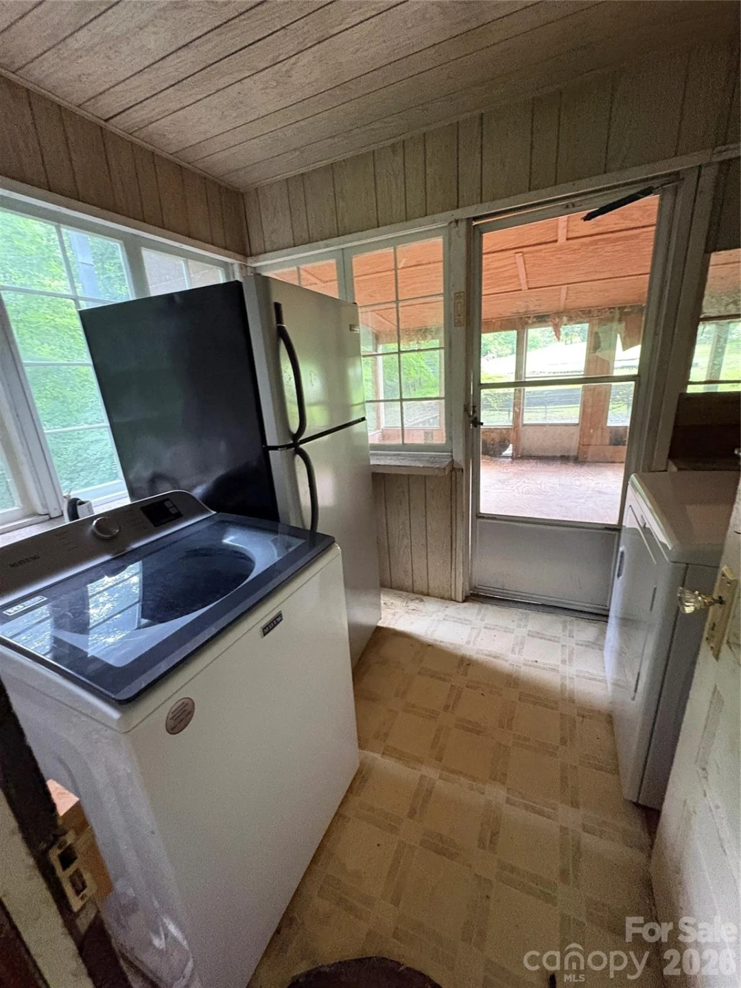 912 Halstead Boulevard #1-8 - Photo 14