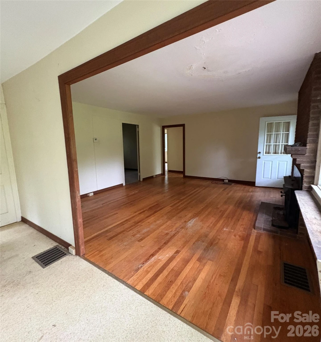912 Halstead Boulevard #1-8 - Photo 7