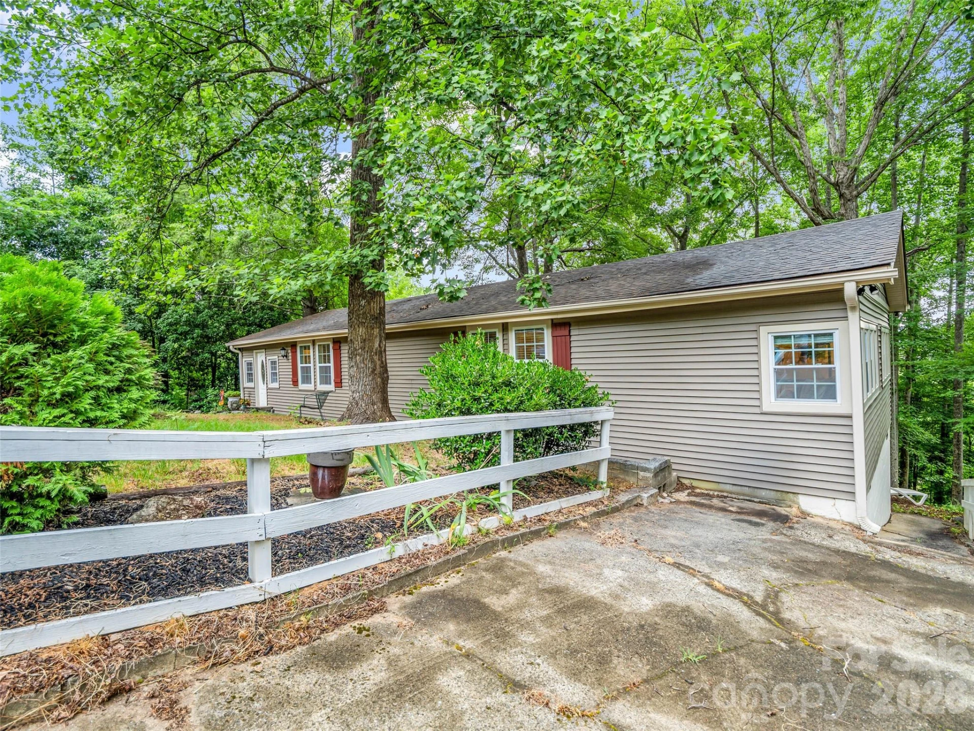 297 Chimney Cliffs Drive - Photo 3
