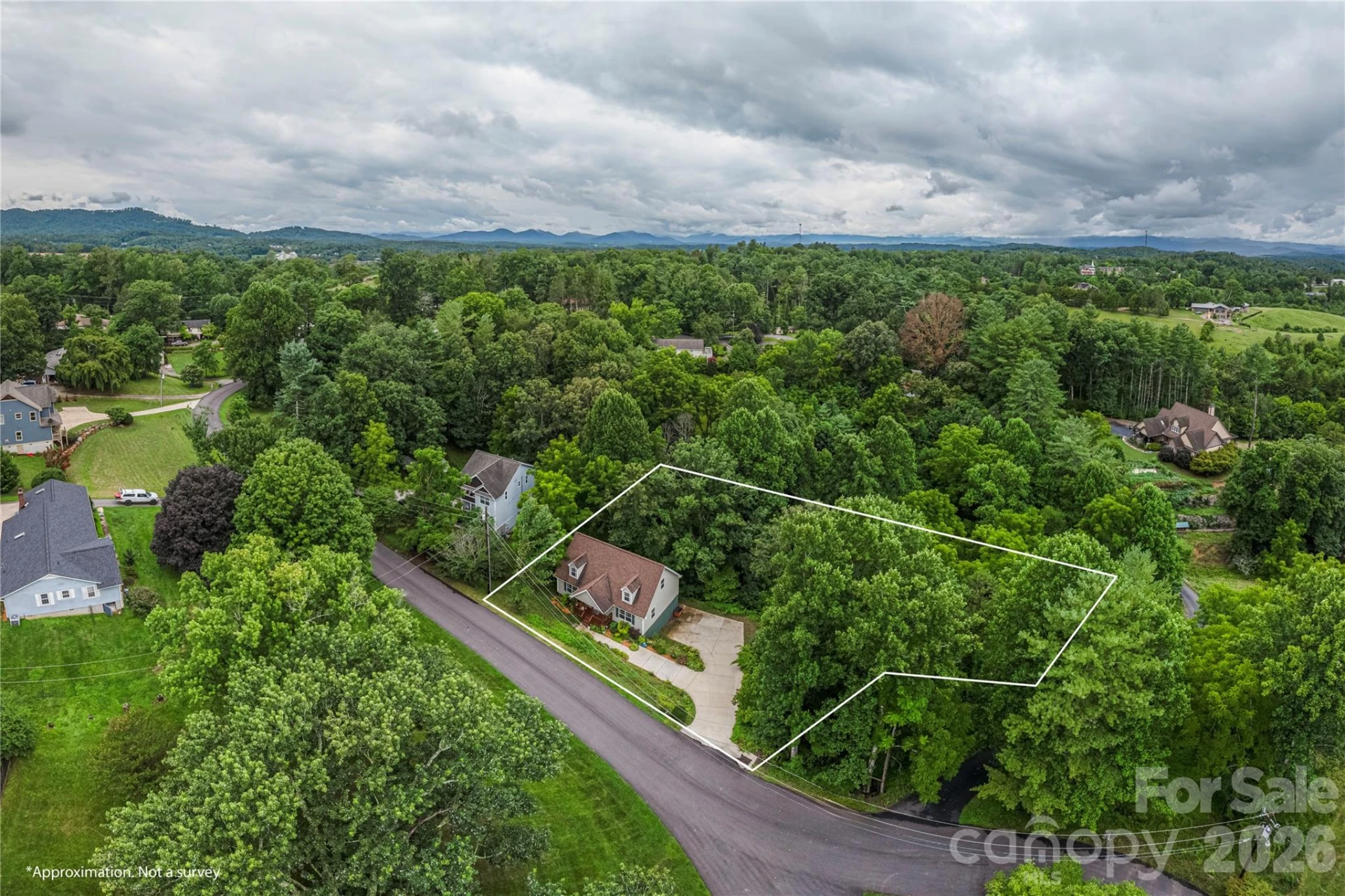 10 E Rolling Acres Drive - Photo 2