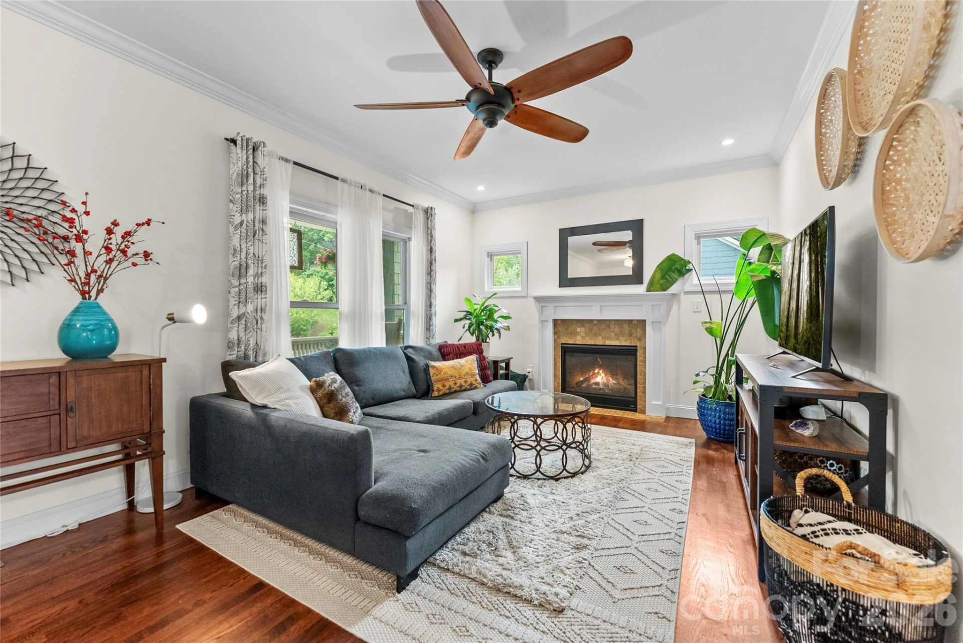 118 Houston Street - Photo 2