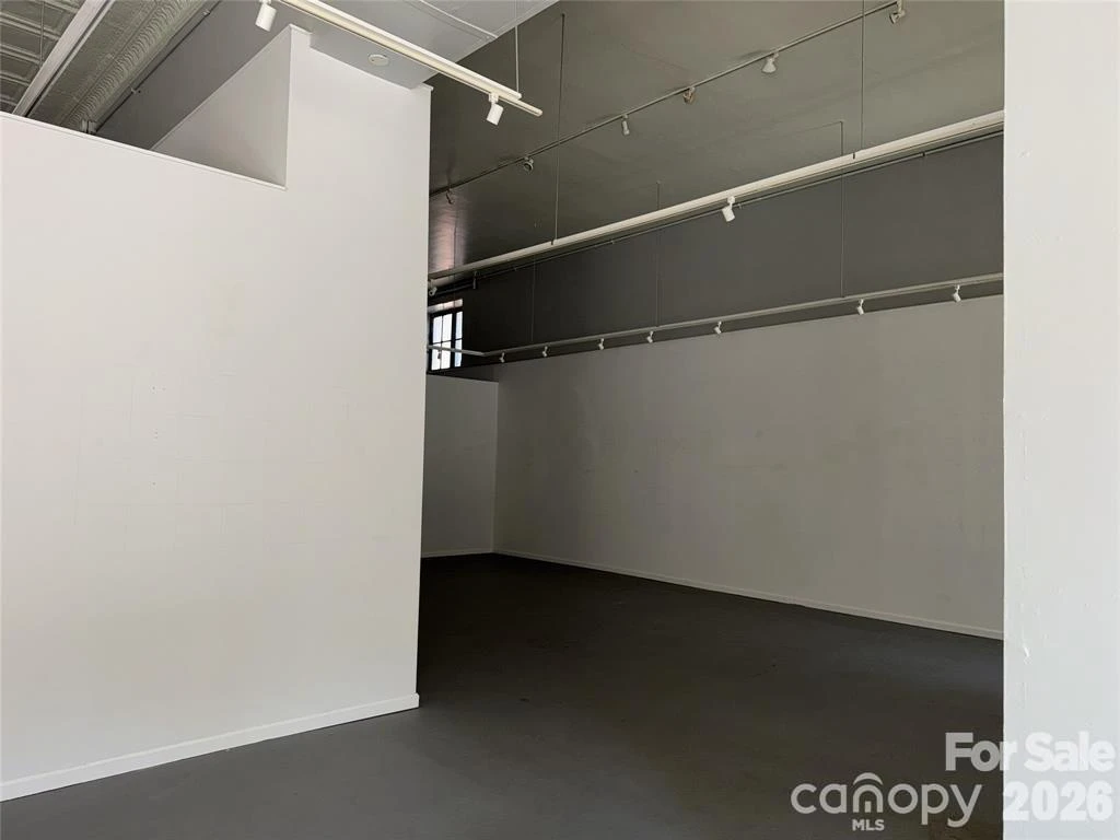 24 N Lexington Avenue - Photo 7